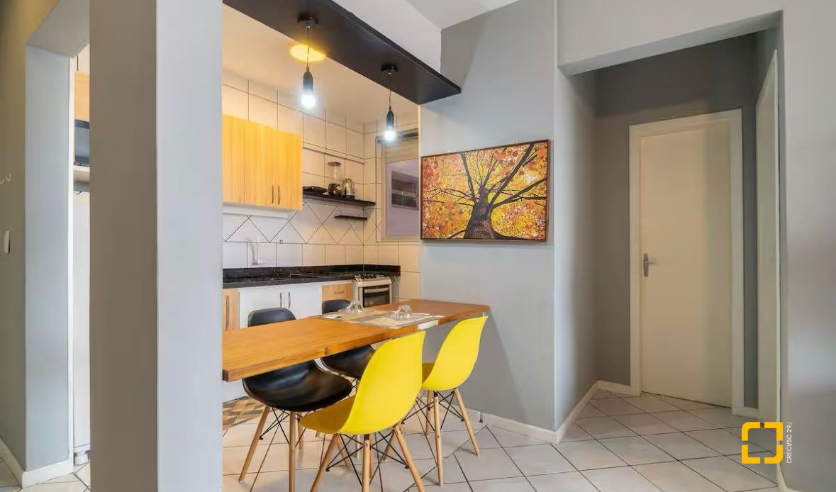 Apartamento com 47m², 2 quartos (sendo 1 suíte), no bairro Ingleses do Rio Vermelho em Florianópolis