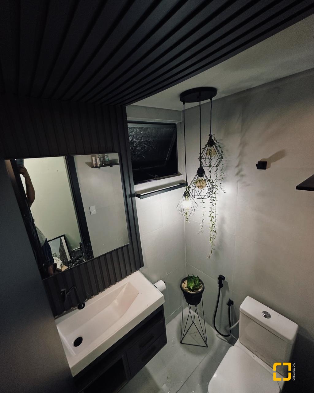 Apartamento com 40m², 1 quarto (sendo 1 suíte), no bairro Coqueiros em Florianópolis