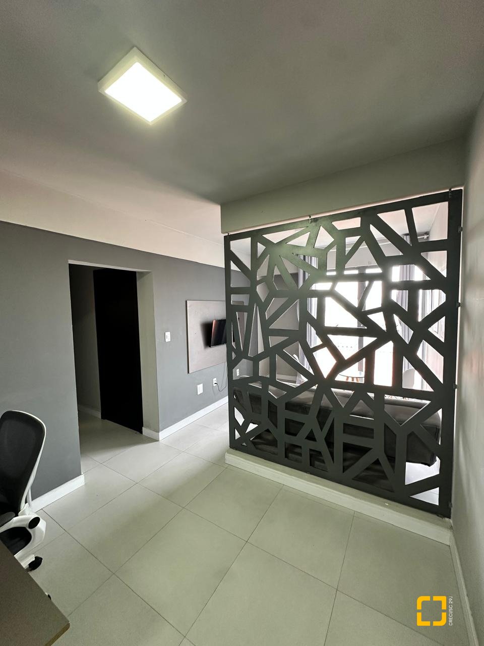 Apartamento com 40m², 1 quarto (sendo 1 suíte), no bairro Coqueiros em Florianópolis