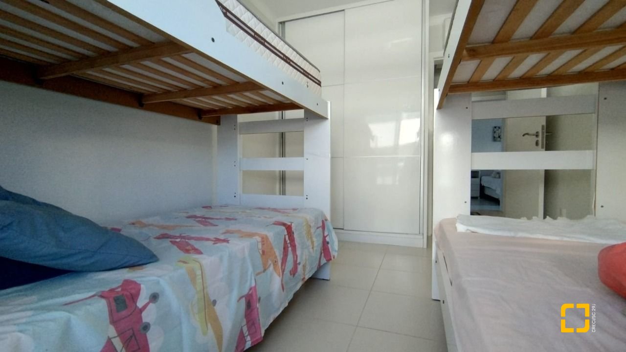 Apartamento com 115m², 5 quartos (sendo 2 suítes), 2 garagens, no bairro Ingleses em Florianópolis