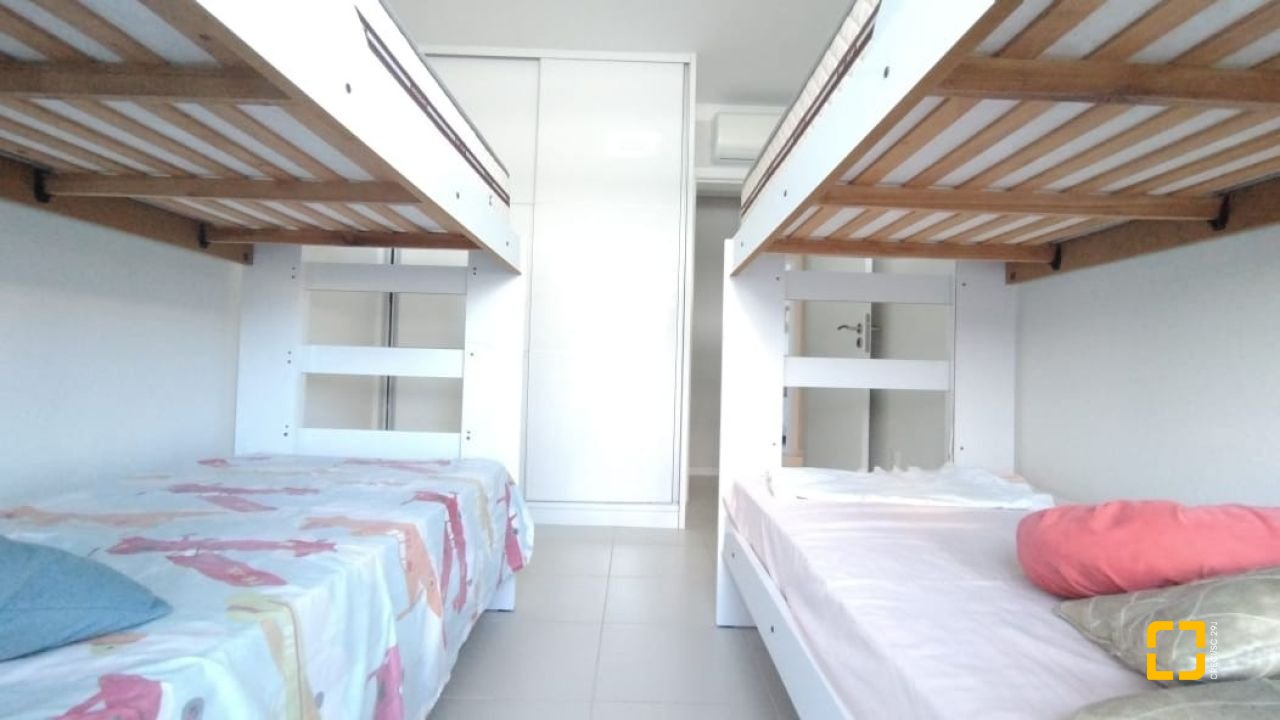 Apartamento com 115m², 5 quartos (sendo 2 suítes), 2 garagens, no bairro Ingleses em Florianópolis