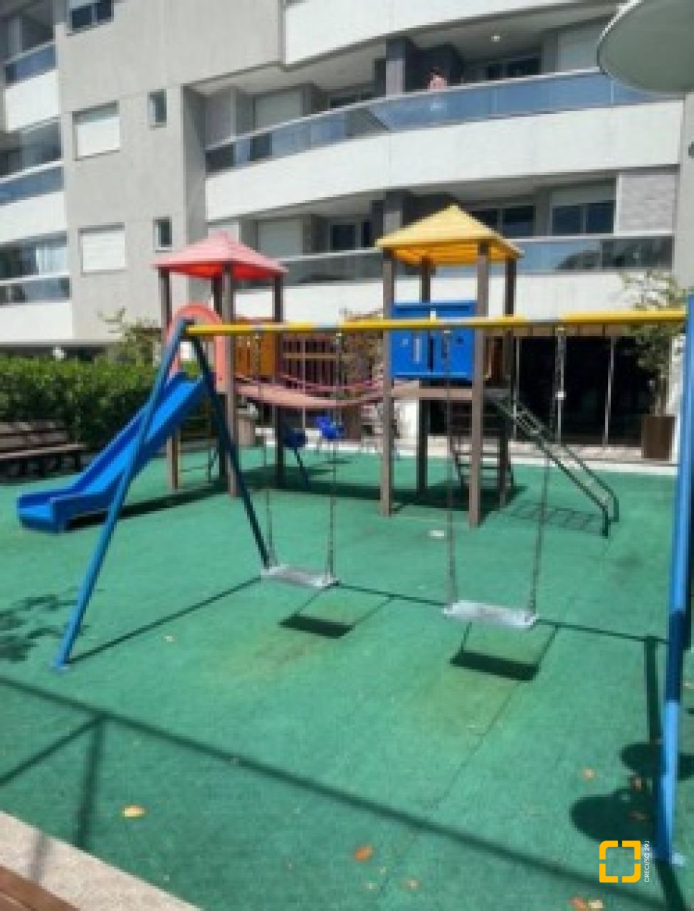 Apartamento com 115m², 5 quartos (sendo 2 suítes), 2 garagens, no bairro Ingleses em Florianópolis