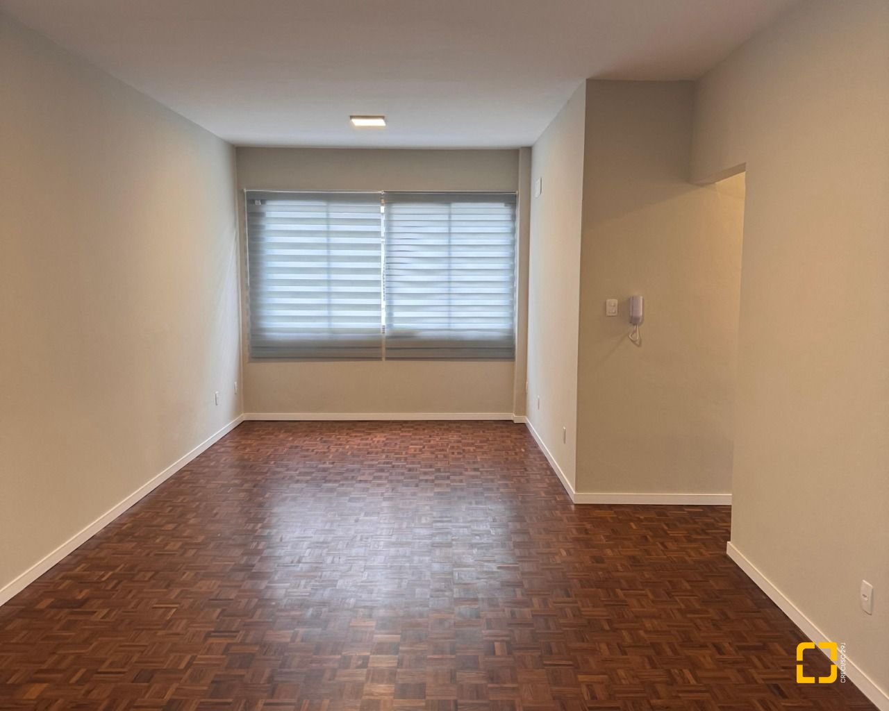 Apartamento com 104m², 4 quartos (sendo 1 suíte), 1 garagem, no bairro Centro em Florianópolis