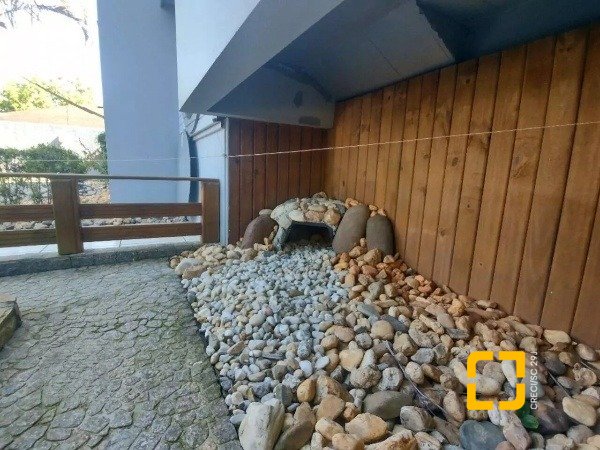 Casa com 585m², 8 quartos (sendo 3 suítes), 6 garagens, no bairro João Paulo em Florianópolis