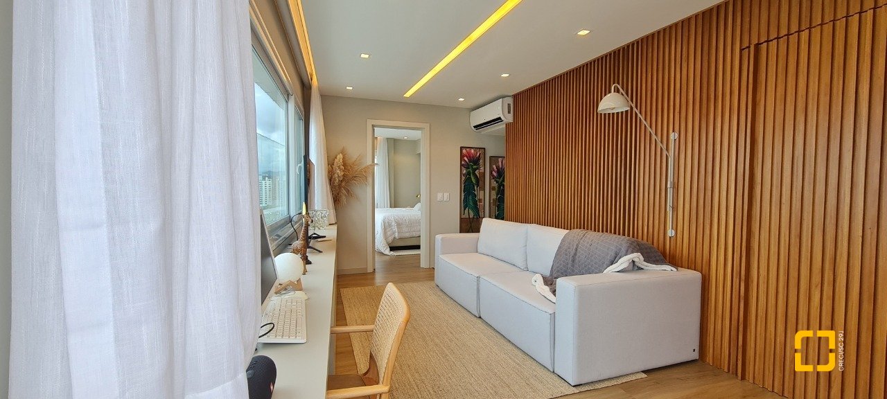Cobertura com 172m², 5 quartos (sendo 2 suítes), 1 garagem, no bairro Centro em Florianópolis