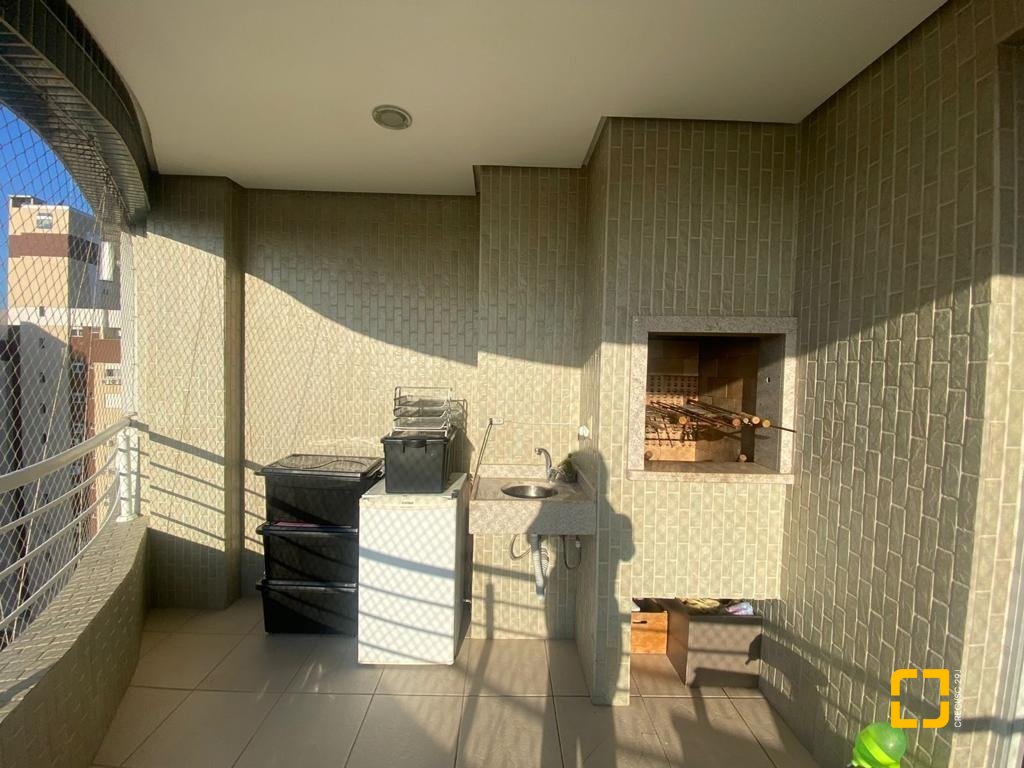 Apartamento com 139m², 4 quartos (sendo 1 suíte), 2 garagens, no bairro Agronomica em Florianópolis