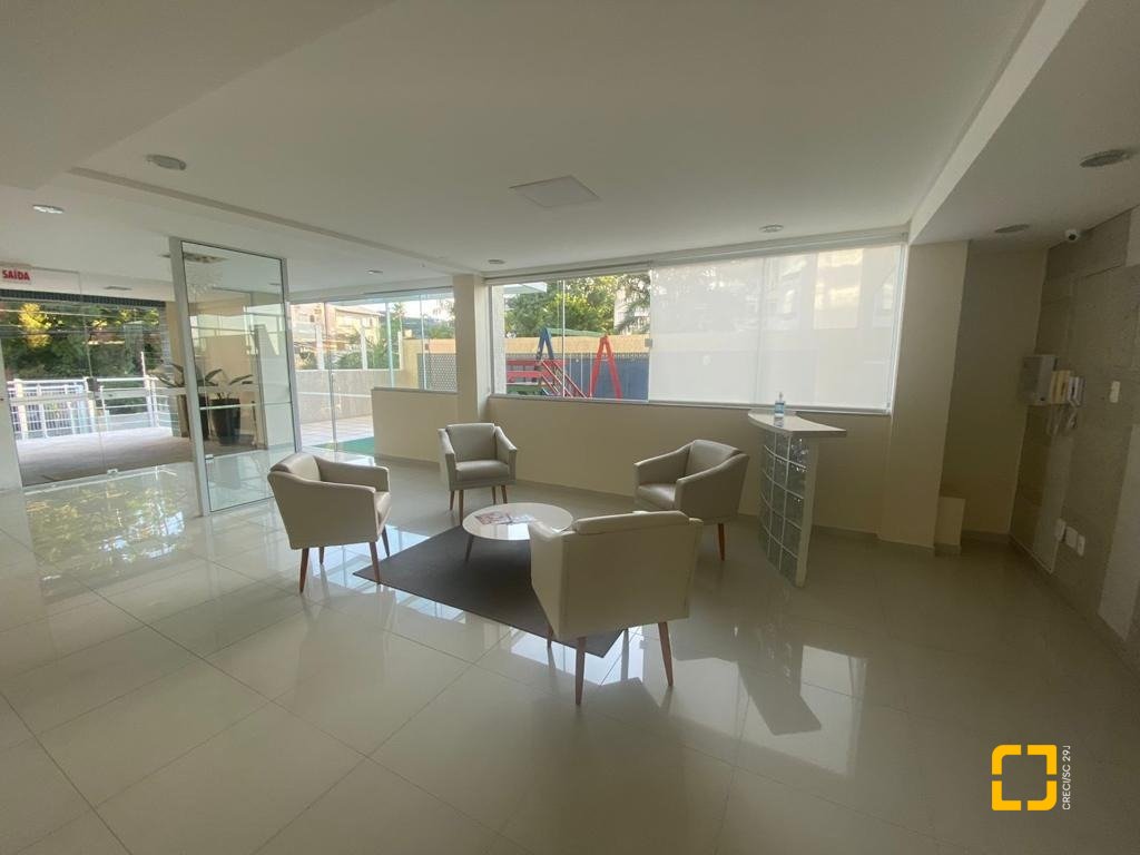 Apartamento com 139m², 4 quartos (sendo 1 suíte), 2 garagens, no bairro Agronomica em Florianópolis