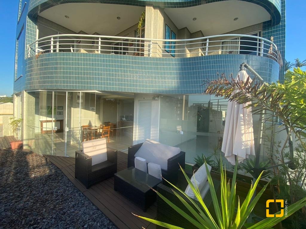 Apartamento com 139m², 4 quartos (sendo 1 suíte), 2 garagens, no bairro Agronomica em Florianópolis