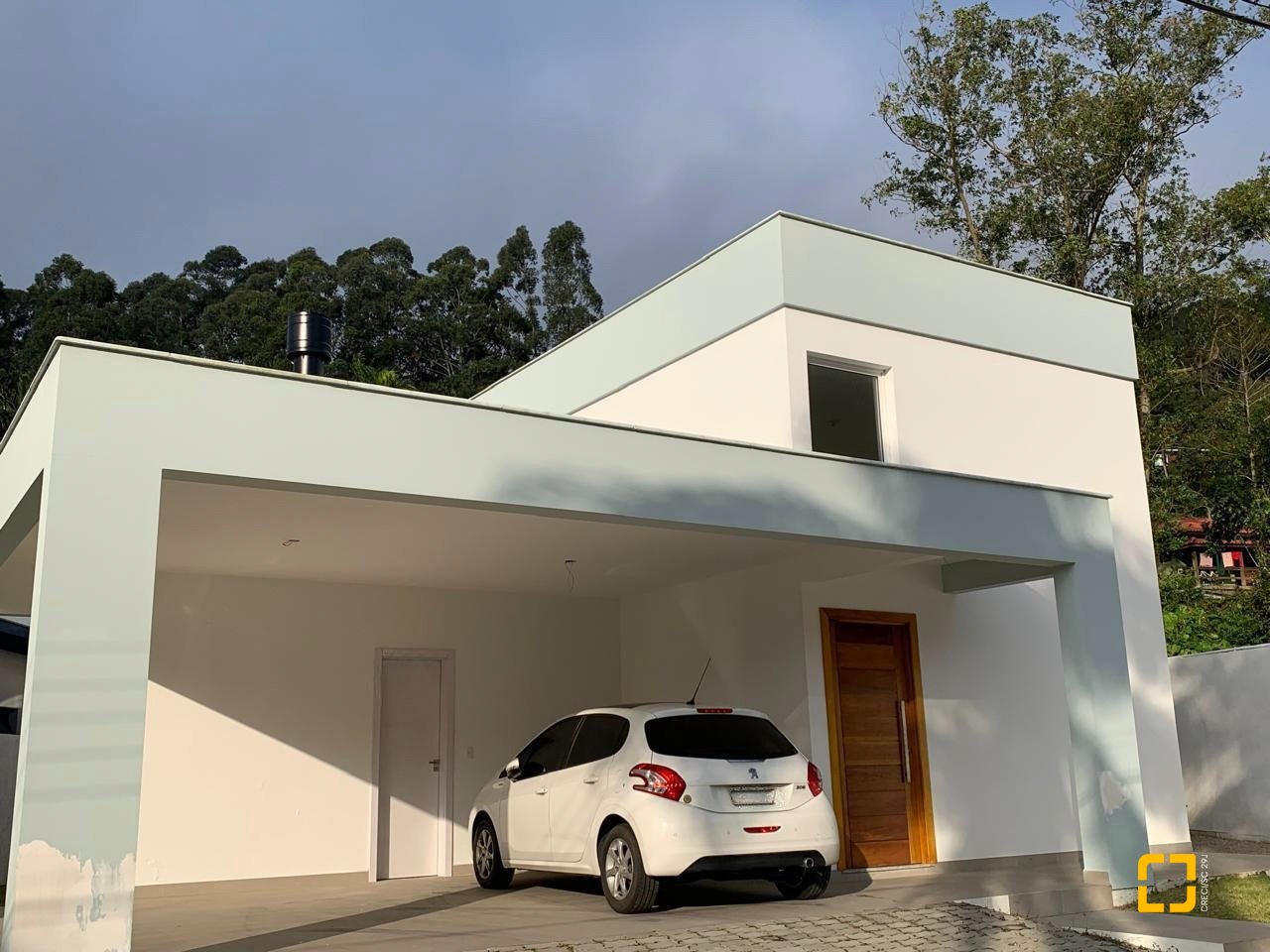Casa de Condomínio com 192m², 6 quartos (sendo 3 suítes), 2 garagens, no bairro Cachoeira do Bom Jesus em Florianópolis