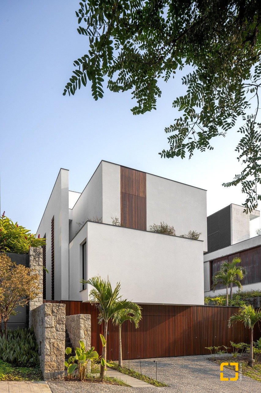 Casa de Condomínio com 457m², 3 quartos (sendo 3 suítes), 4 garagens, no bairro Cacupé em Florianópolis