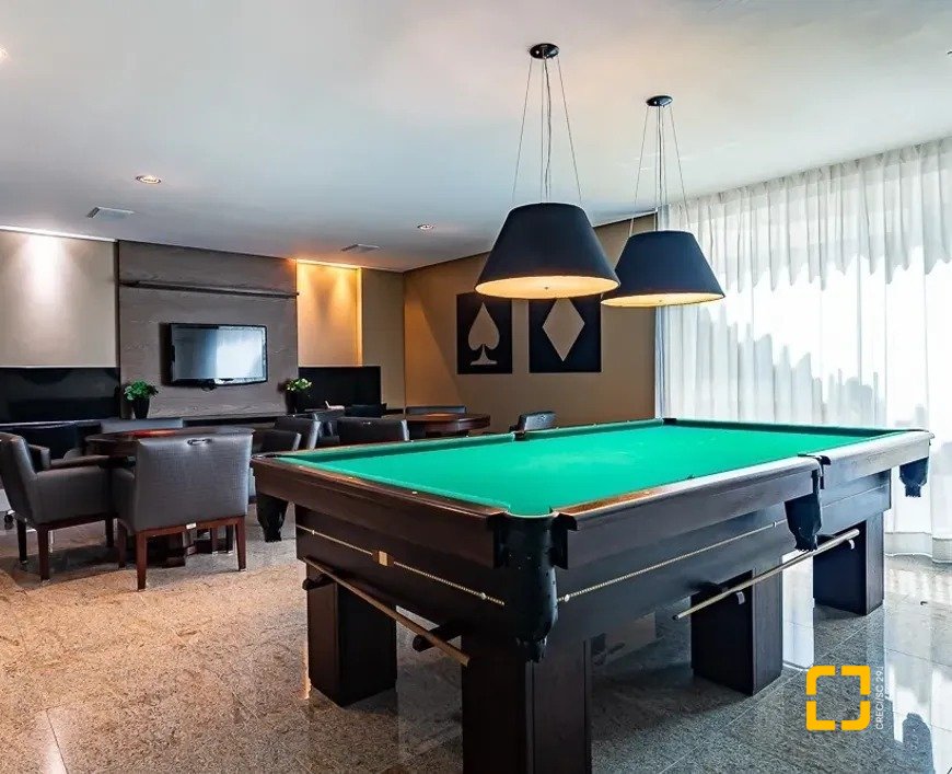 Apartamento com 97m², 4 quartos (sendo 2 suítes), 1 garagem, no bairro Centro em Florianópolis