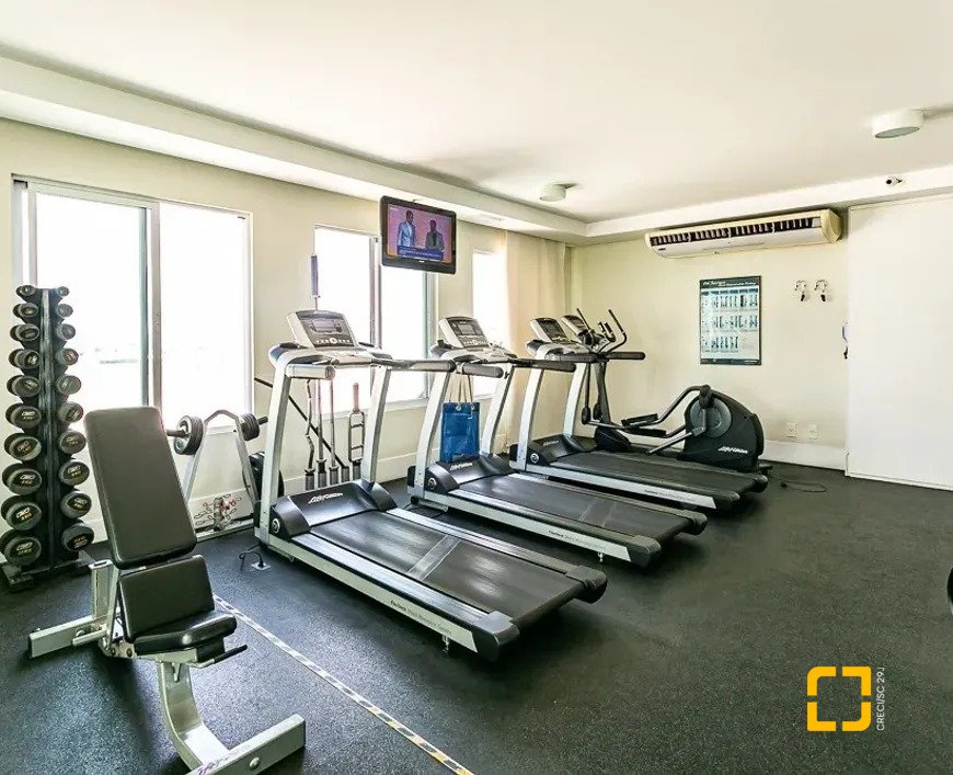 Apartamento com 97m², 4 quartos (sendo 2 suítes), 1 garagem, no bairro Centro em Florianópolis