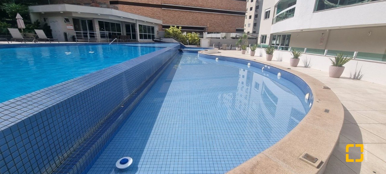 Apartamento com 127m², 5 quartos (sendo 1 suíte), 2 garagens, no bairro Itacorubi em Florianópolis