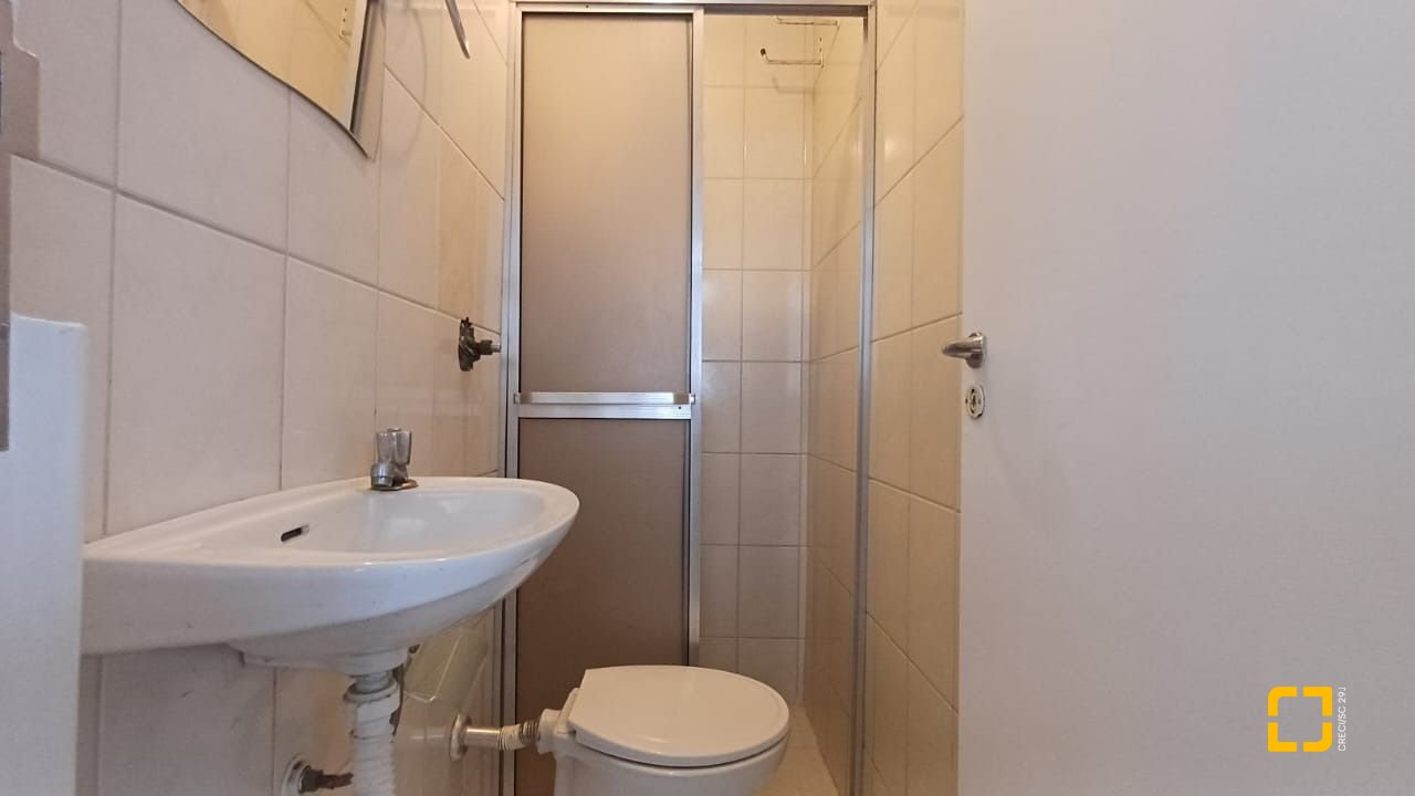 Apartamento com 139m², 4 quartos (sendo 1 suíte), 1 garagem, no bairro Centro em Florianópolis