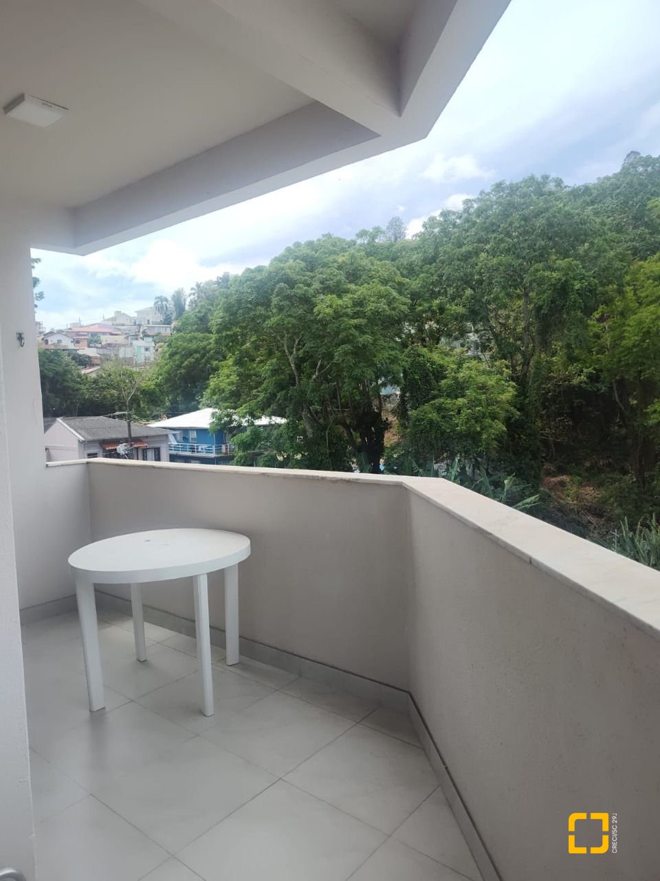 Apartamento com 85m², 2 quartos, 1 garagem, no bairro Córrego Grande em Florianópolis