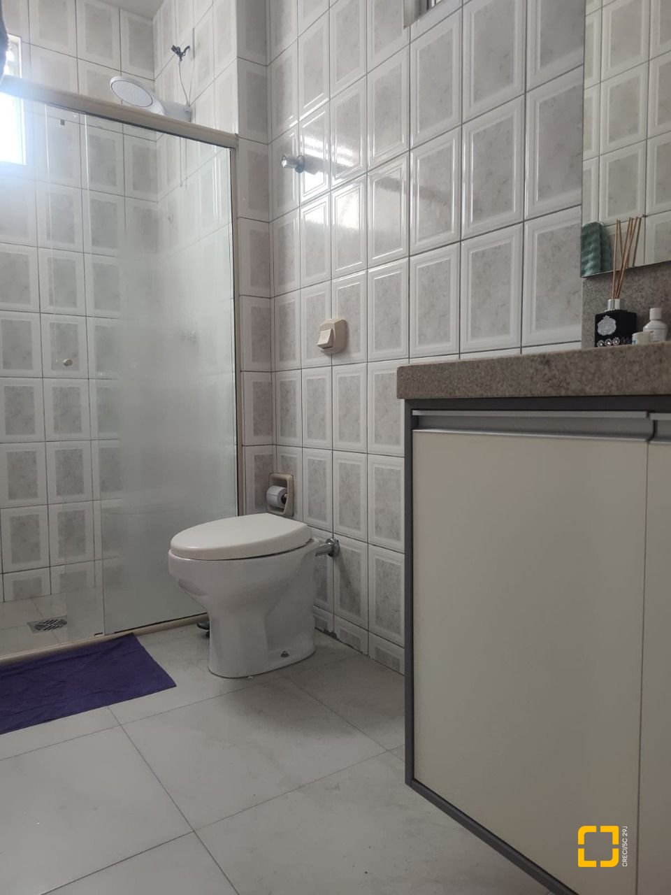 Apartamento com 85m², 2 quartos, 1 garagem, no bairro Córrego Grande em Florianópolis