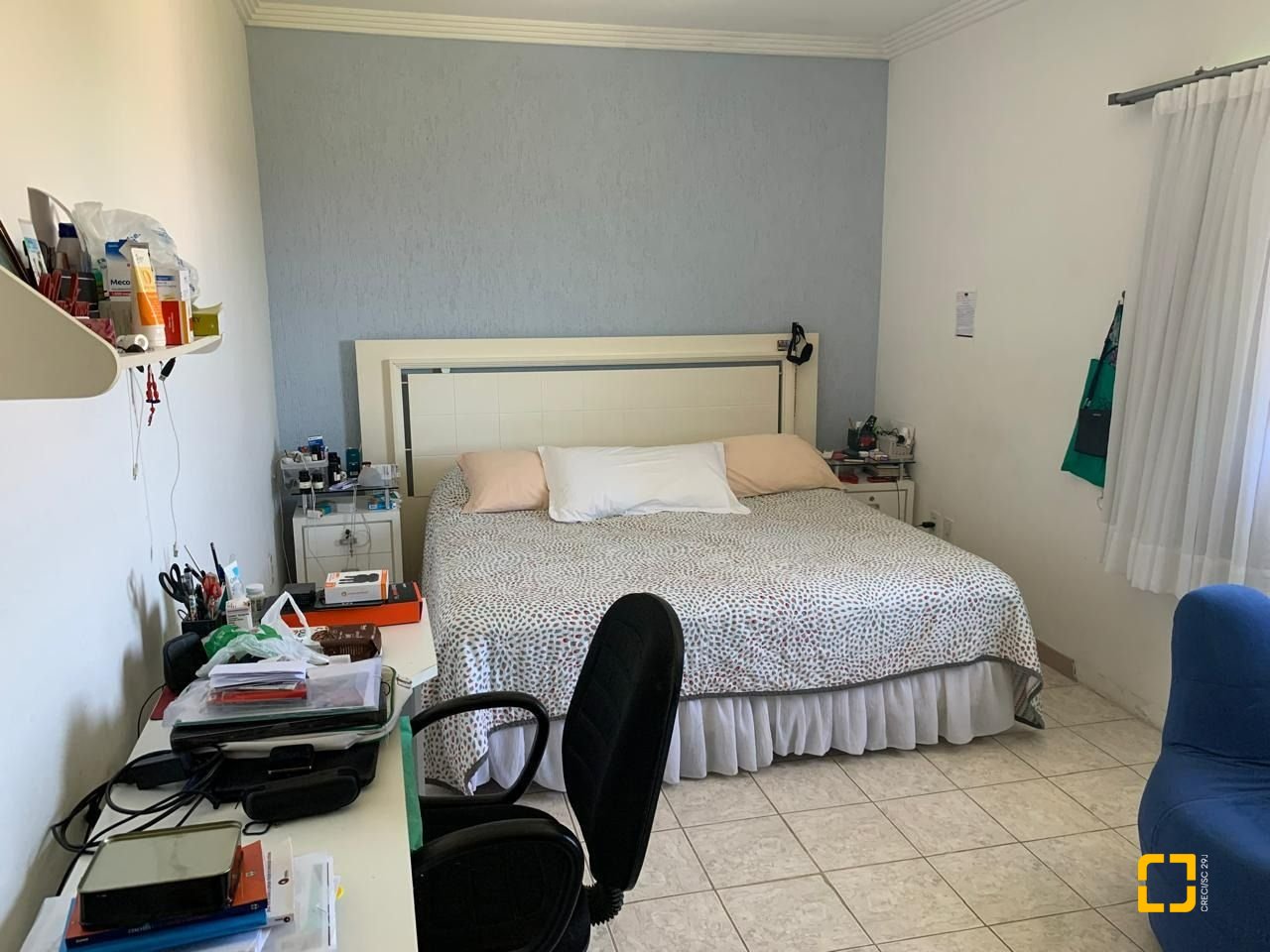 Casa com 450m², 6 quartos (sendo 1 suíte), 4 garagens, no bairro Ponta de Baixo em São José