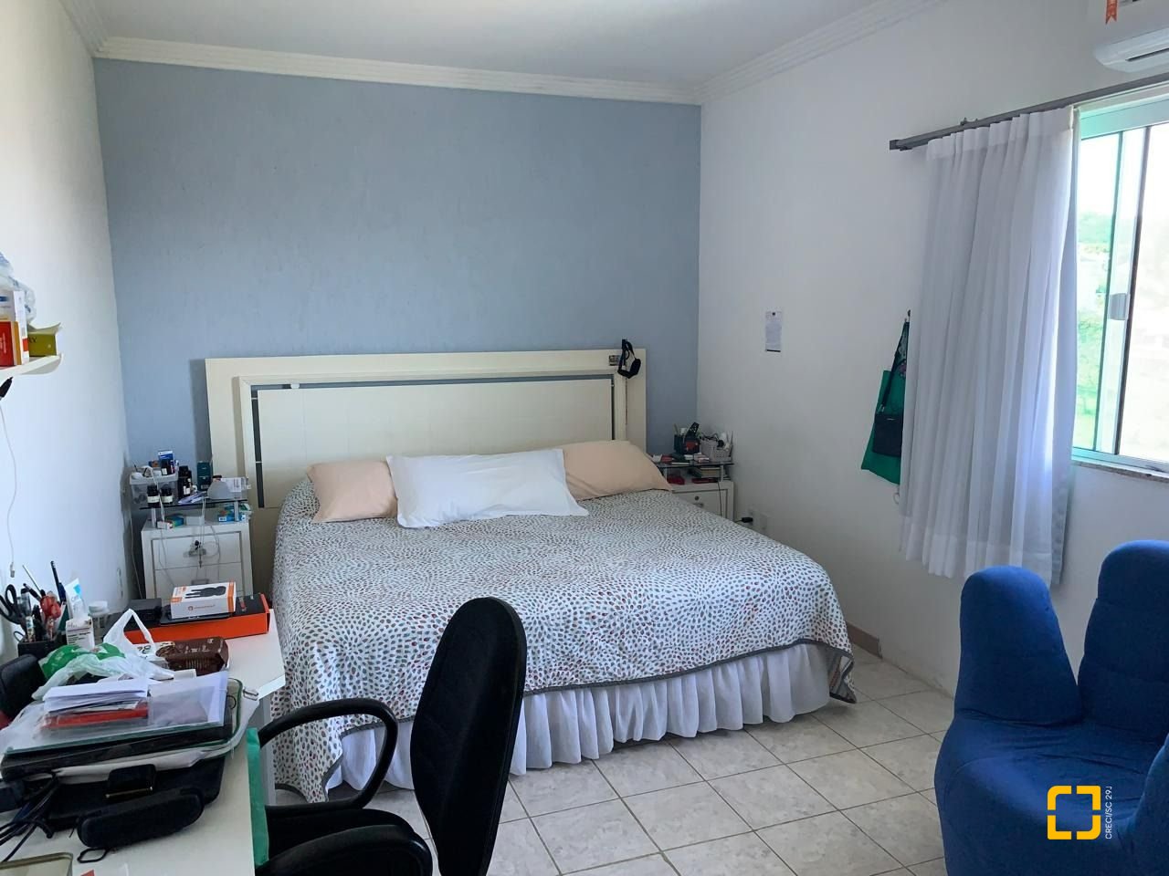 Casa com 450m², 6 quartos (sendo 1 suíte), 4 garagens, no bairro Ponta de Baixo em São José