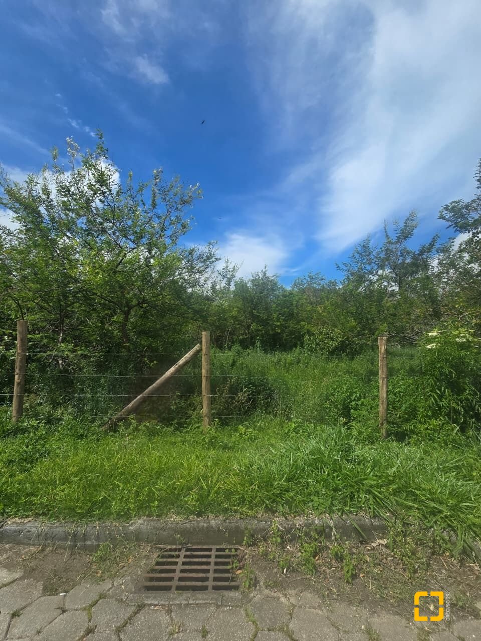 Terreno com 383m², no bairro Pântano do Sul em Florianópolis