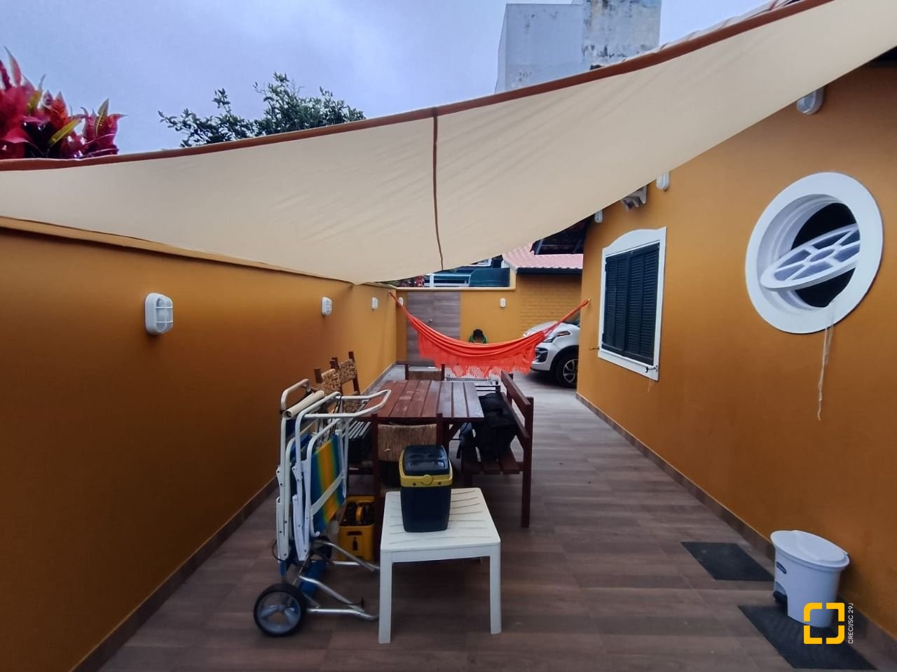 Casa com 39m², 2 quartos, 1 garagem, no bairro Cachoeira do Bom Jesus em Florianópolis