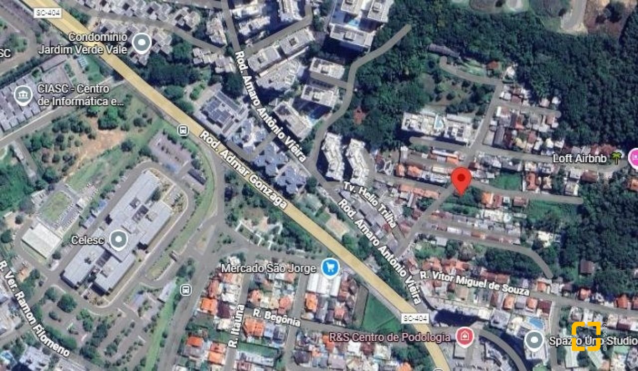 Terreno com 1350m², no bairro Itacorubi em Florianópolis