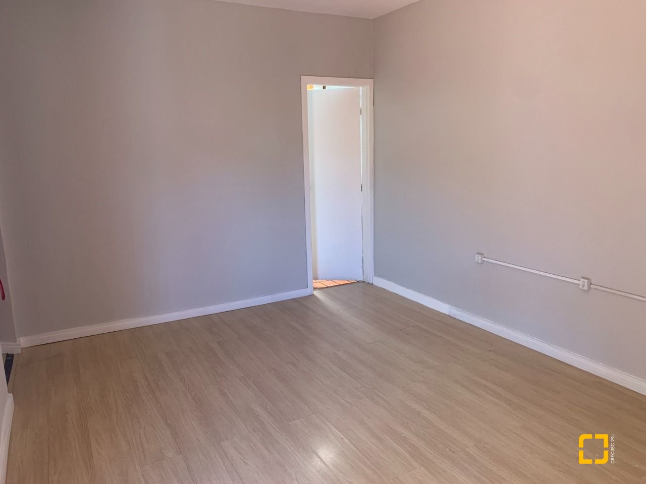 Casa com 200m², 4 quartos (sendo 1 suíte), 4 garagens, no bairro Santa Mônica em Florianópolis