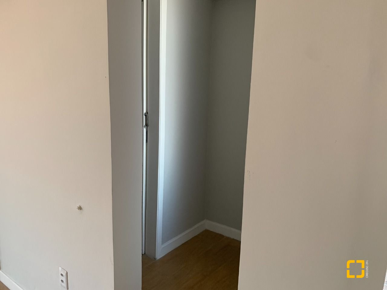 Casa com 200m², 4 quartos (sendo 1 suíte), 4 garagens, no bairro Santa Mônica em Florianópolis