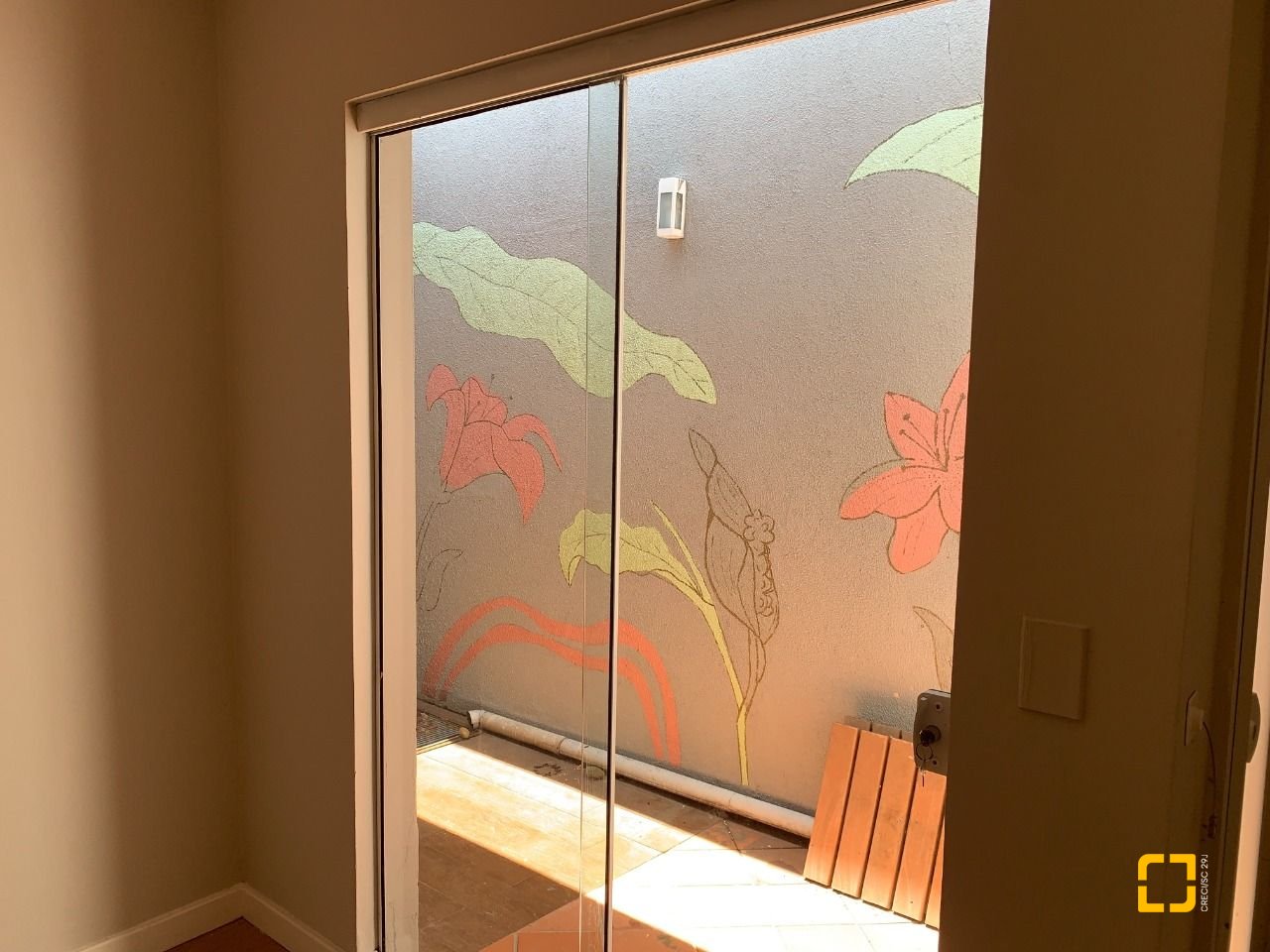 Casa com 200m², 4 quartos (sendo 1 suíte), 4 garagens, no bairro Santa Mônica em Florianópolis