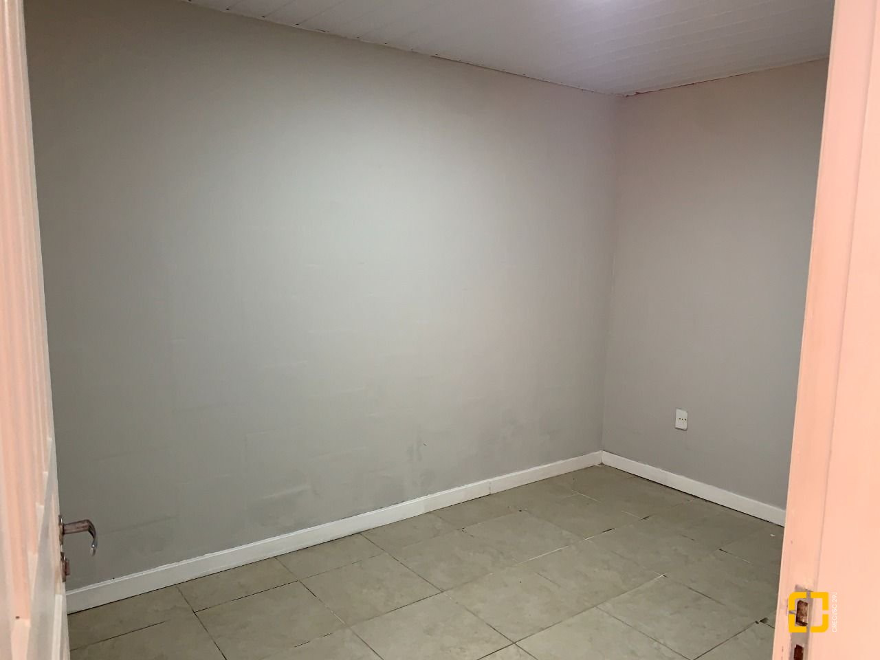 Casa com 200m², 4 quartos (sendo 1 suíte), 4 garagens, no bairro Santa Mônica em Florianópolis