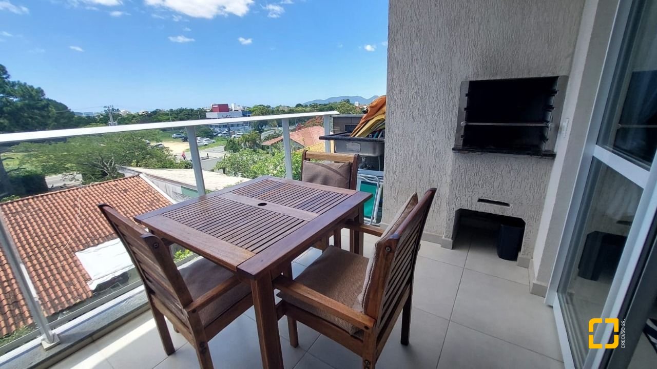 Apartamento com 93m², 4 quartos (sendo 1 suíte), 2 garagens, no bairro Campeche em Florianópolis