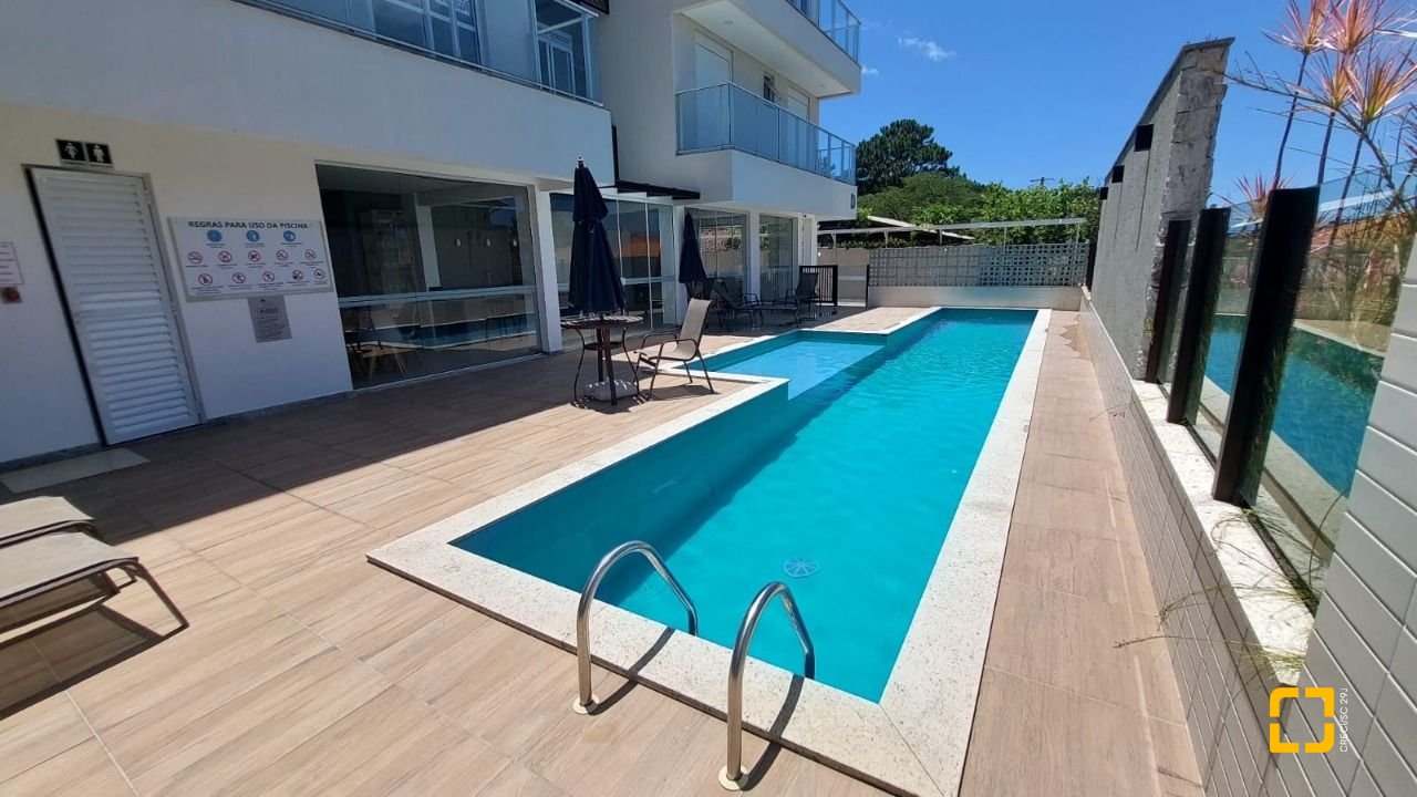 Apartamento com 93m², 4 quartos (sendo 1 suíte), 2 garagens, no bairro Campeche em Florianópolis