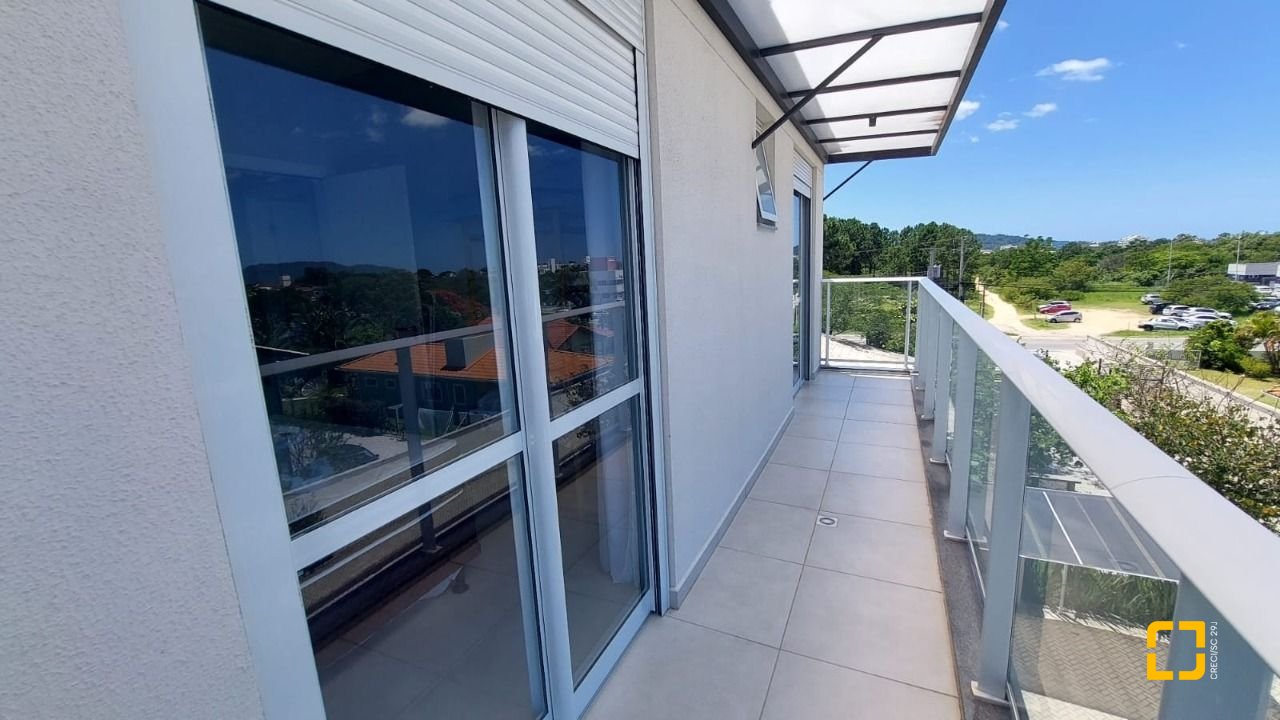 Apartamento com 93m², 4 quartos (sendo 1 suíte), 2 garagens, no bairro Campeche em Florianópolis