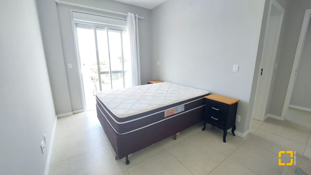 Apartamento com 93m², 4 quartos (sendo 1 suíte), 2 garagens, no bairro Campeche em Florianópolis