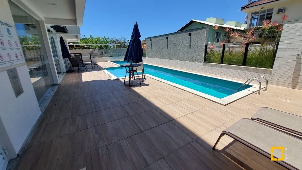 Apartamento com 93m², 4 quartos (sendo 1 suíte), 2 garagens, no bairro Campeche em Florianópolis