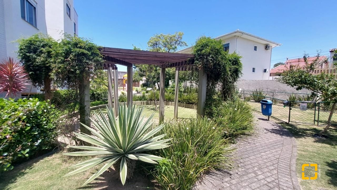 Apartamento com 93m², 4 quartos (sendo 1 suíte), 2 garagens, no bairro Campeche em Florianópolis