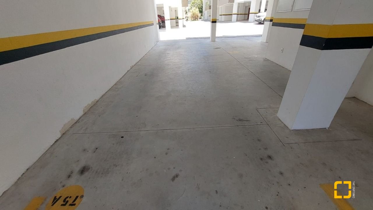 Apartamento com 93m², 4 quartos (sendo 1 suíte), 2 garagens, no bairro Campeche em Florianópolis