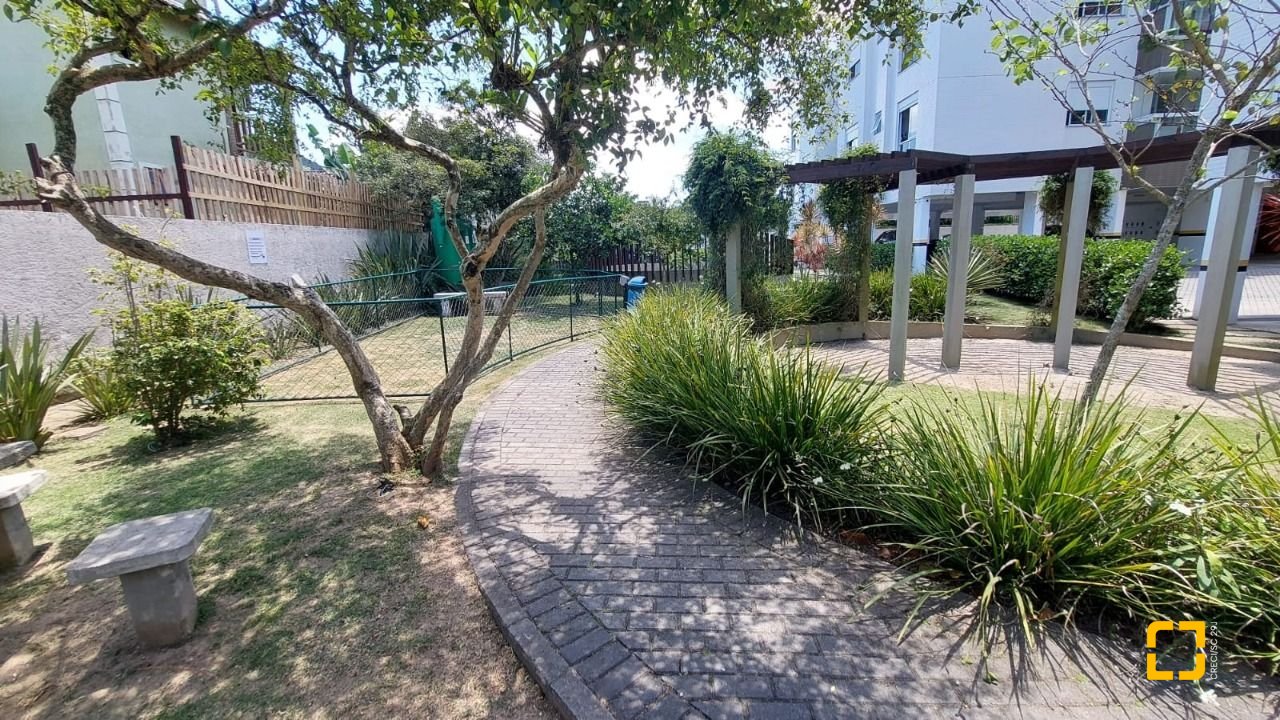 Apartamento com 93m², 4 quartos (sendo 1 suíte), 2 garagens, no bairro Campeche em Florianópolis