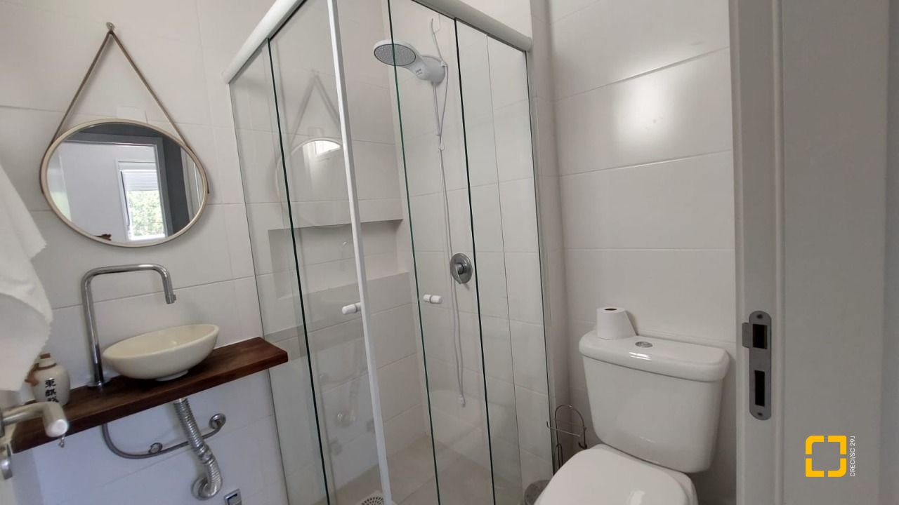 Apartamento com 93m², 4 quartos (sendo 1 suíte), 2 garagens, no bairro Campeche em Florianópolis