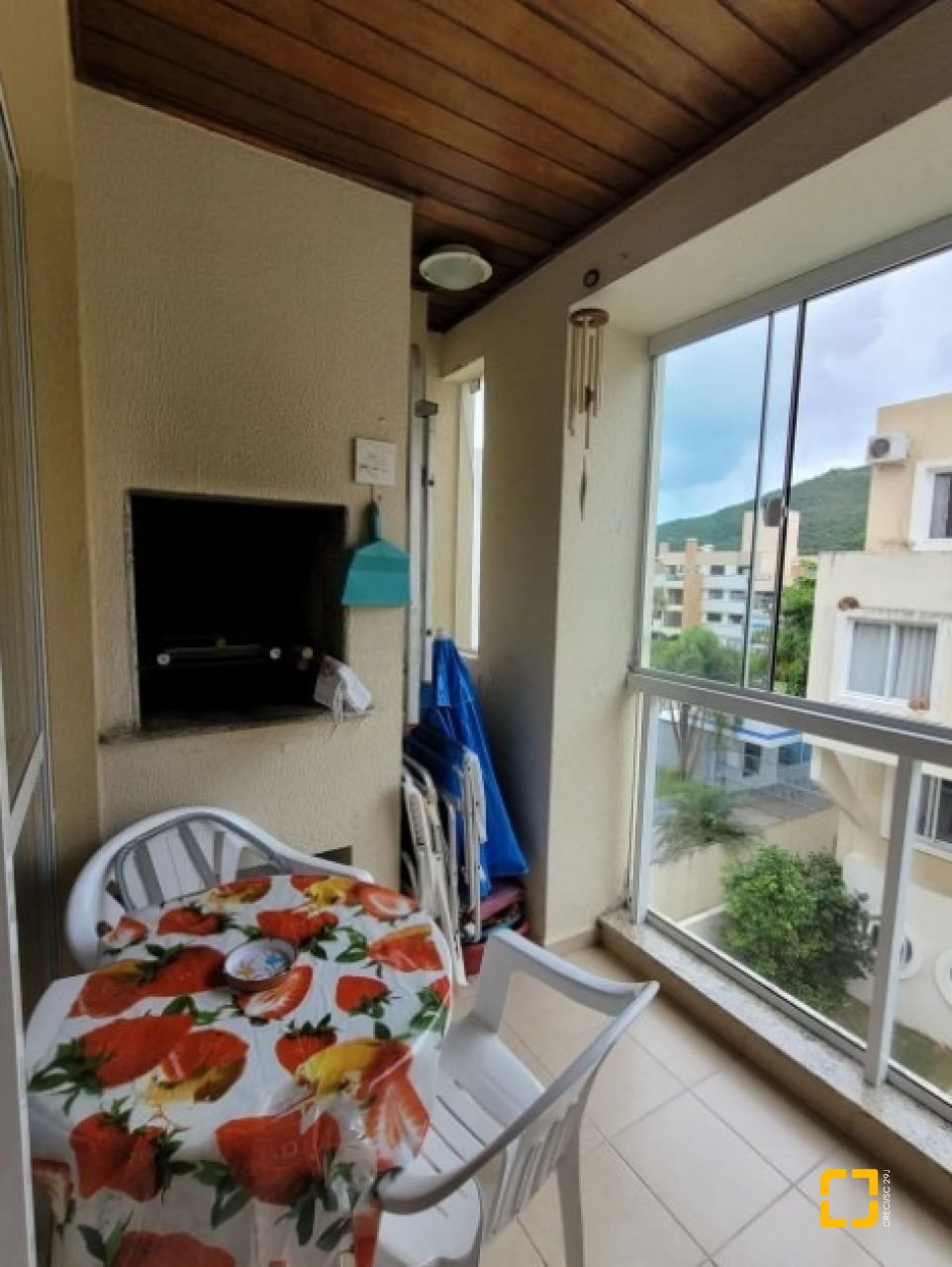 Apartamento com 43m², 1 quarto, 1 garagem, no bairro Praia Brava em Florianópolis