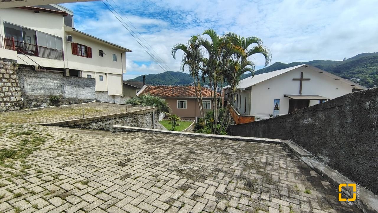 Casa com 176m², 3 quartos, 1 garagem, no bairro Monte Verde em Florianópolis
