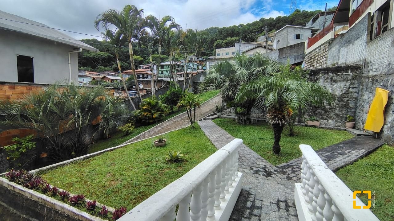 Casa com 176m², 3 quartos, 1 garagem, no bairro Monte Verde em Florianópolis