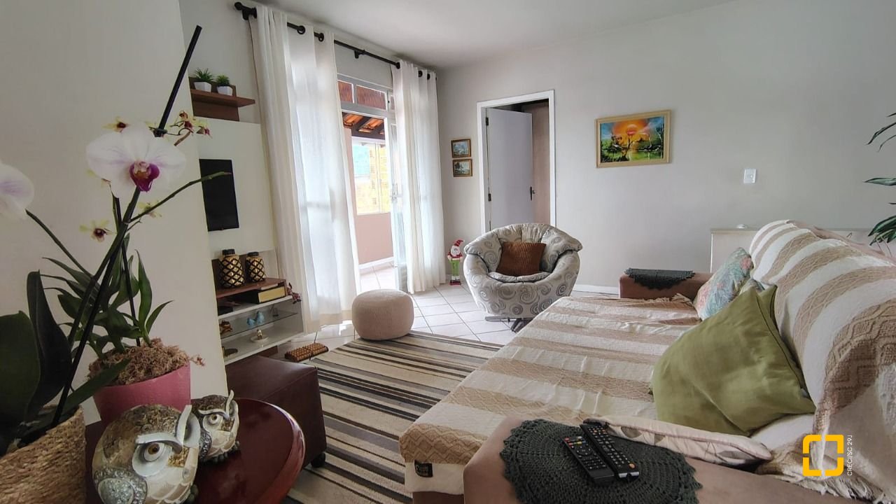 Casa com 176m², 3 quartos, 1 garagem, no bairro Monte Verde em Florianópolis