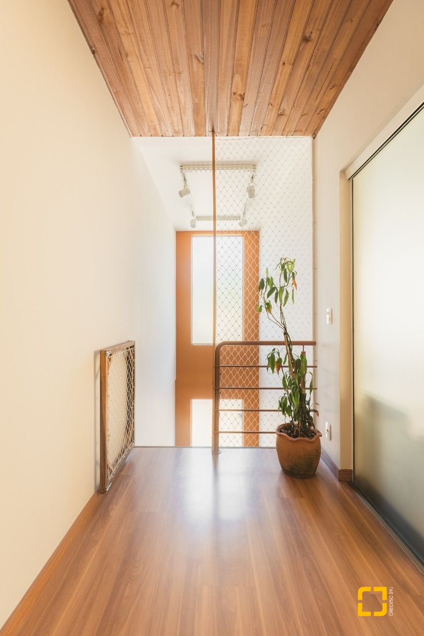 Casa com 160m², 4 quartos, 2 garagens, no bairro Rio Tavares em Florianópolis
