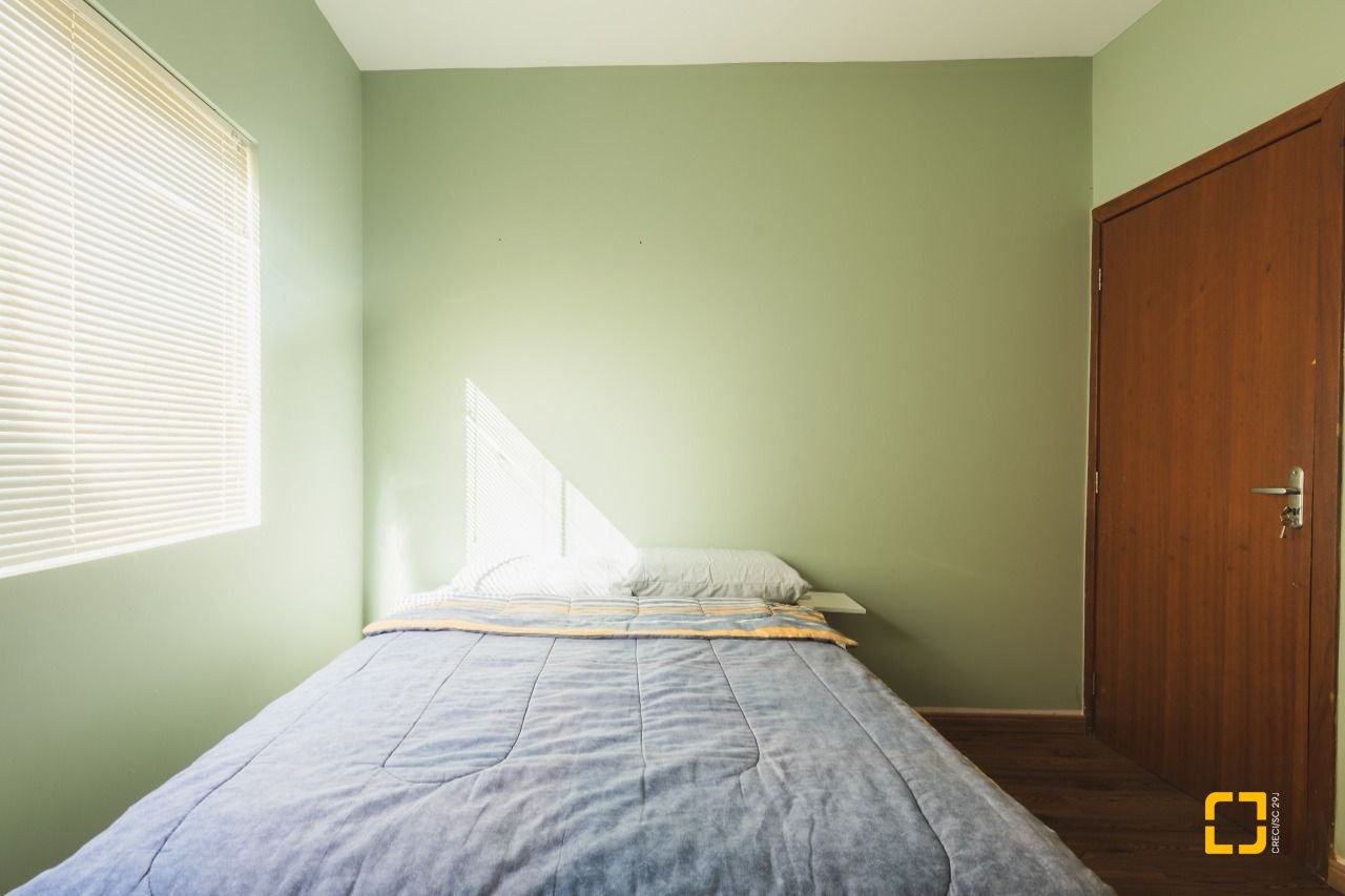 Casa com 160m², 4 quartos, 2 garagens, no bairro Rio Tavares em Florianópolis