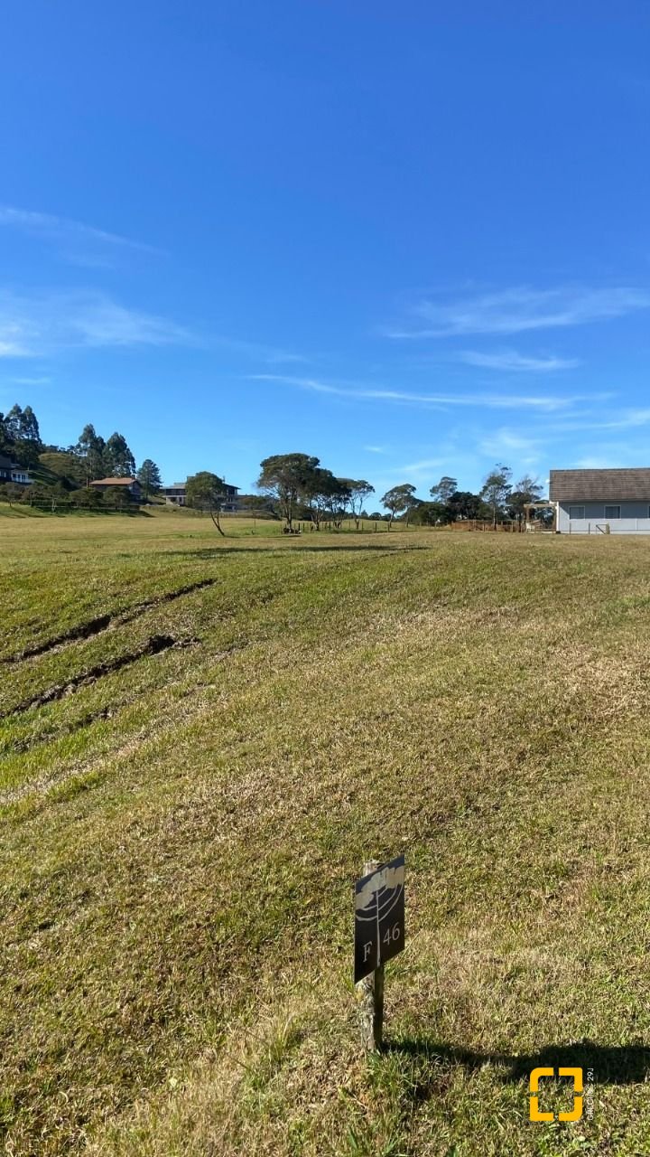 Terreno com 1000m², no bairro Invernadinha em Rancho Queimado