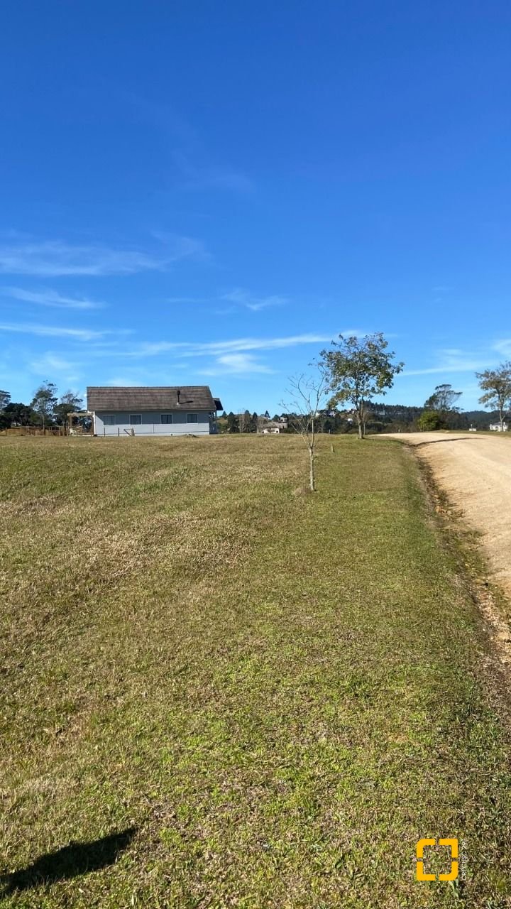 Terreno com 1000m², no bairro Invernadinha em Rancho Queimado