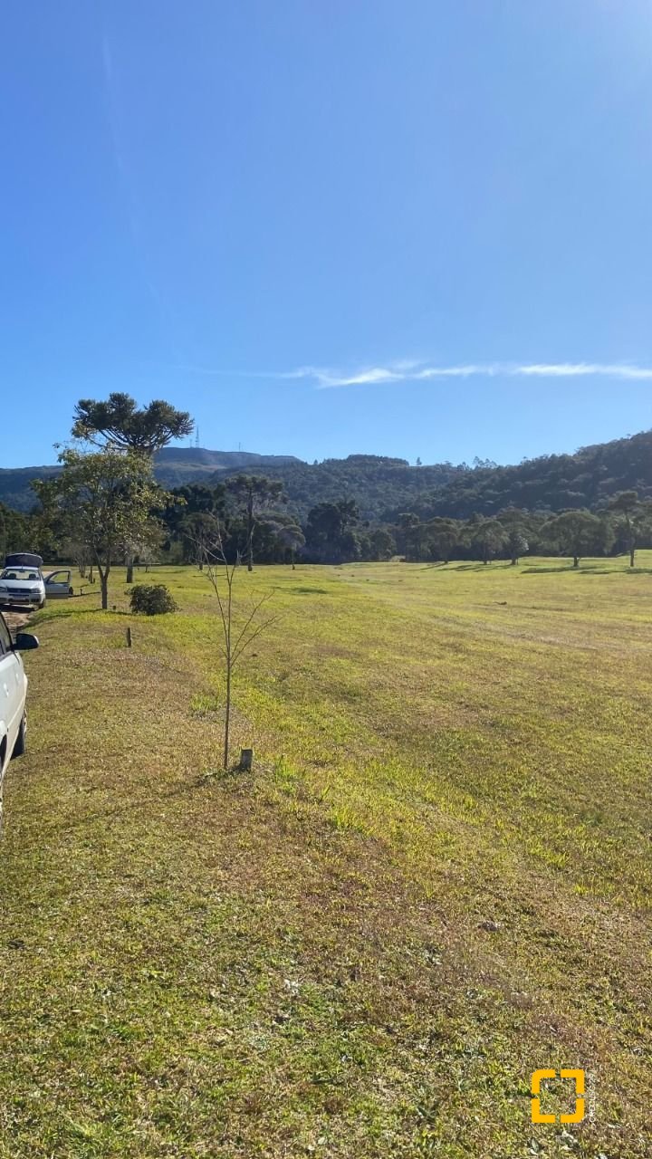 Terreno com 1000m², no bairro Invernadinha em Rancho Queimado