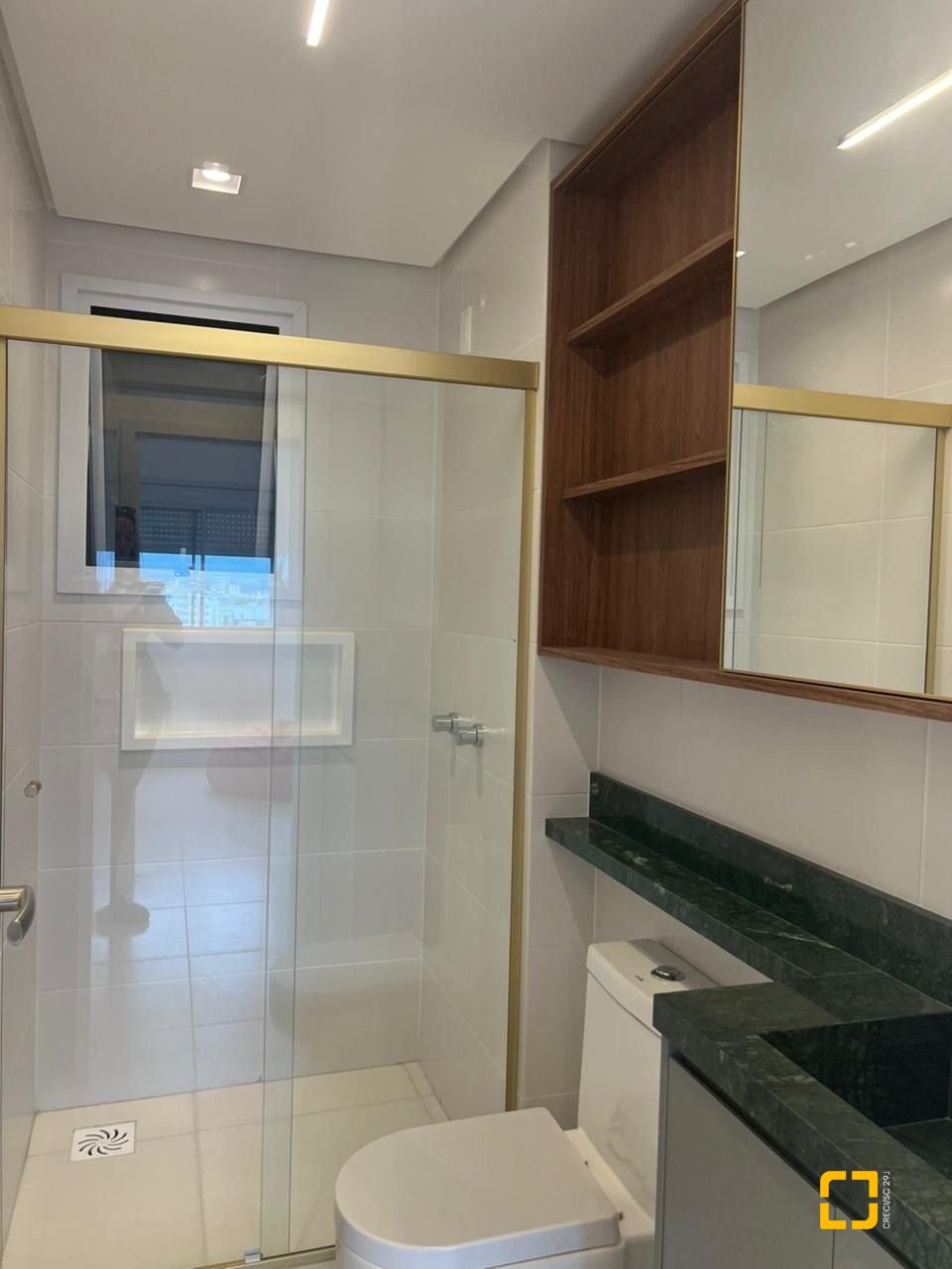 Apartamento com 56m², 3 quartos (sendo 1 suíte), 1 garagem, no bairro Pedra Branca em Palhoça