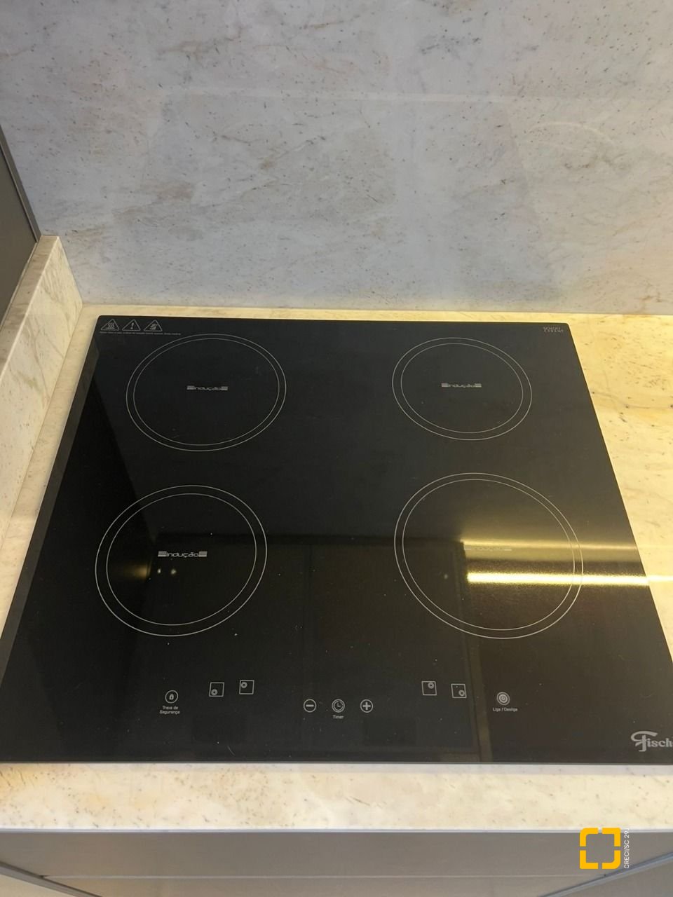 Apartamento com 56m², 3 quartos (sendo 1 suíte), 1 garagem, no bairro Pedra Branca em Palhoça
