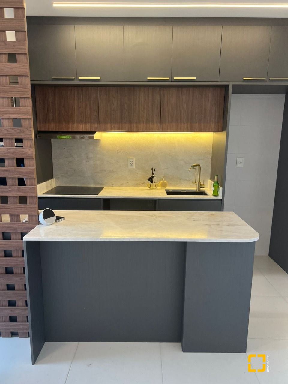 Apartamento com 56m², 2 quartos (sendo 1 suíte), 1 garagem, no bairro Pedra Branca em Palhoça